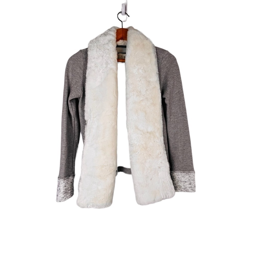 Anthropologie Saturday Sunday Ambrose Gray Faux Fur Open Cardigan Sweater SZ Xs - Picture 1 of 6